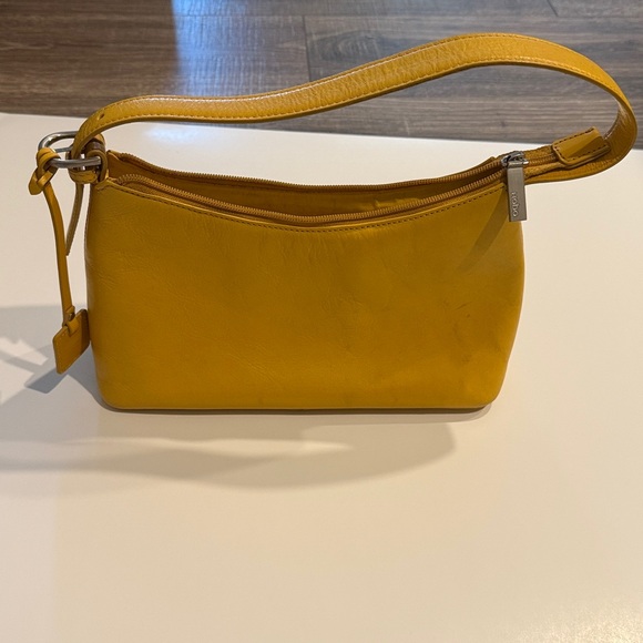 Good Condition Hobo Yellow Leather Shoulder Bag - Picture 5 of 10